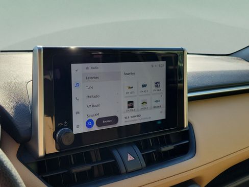 Certified 2025 Toyota RAV4 LE AWD/4WD image 18