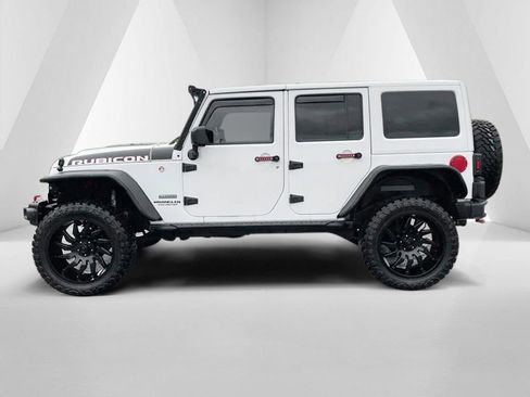 Used 2017 Jeep Wrangler Unlimited Rubicon AWD/4WD image 4
