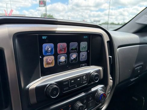 Used 2017 GMC Sierra 2500 Denali w/ Duramax Plus Package AWD/4WD image 27