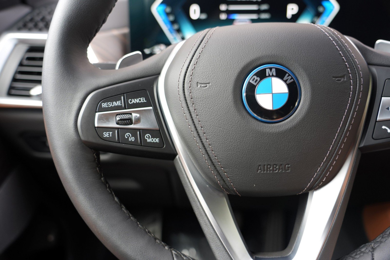 Used 2026 BMW X5 xDrive50e w/ Premium Package AWD/4WD image 23