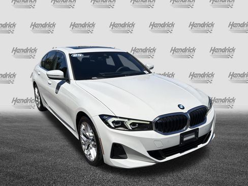Used 2025 BMW 330i Sedan w/ Premium Package RWD image 8