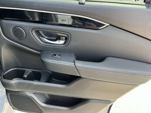 Used 2025 Honda Pilot Touring image 22