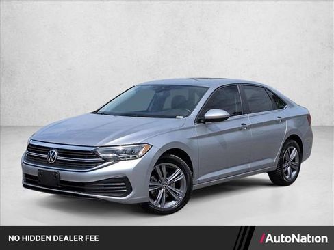 Used 2022 Volkswagen Jetta SE FWD image 1