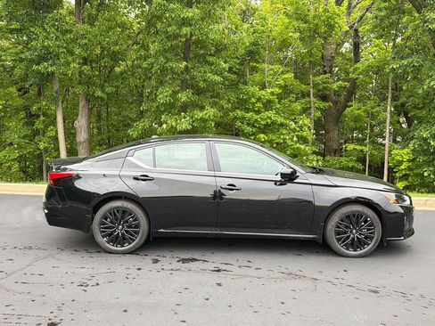 New 2026 Nissan Altima 2.5 SV w/ SV Special Edition Package FWD image 15