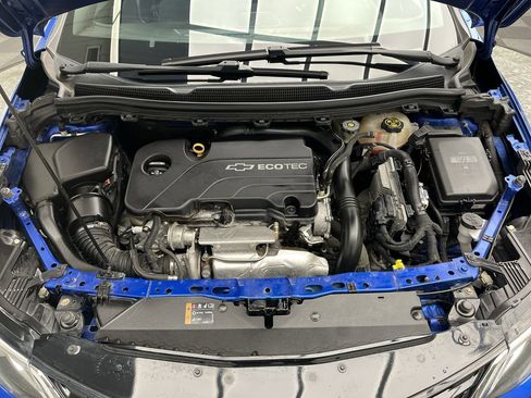 Used 2017 Chevrolet Cruze LT w/ Convenience Package image 27