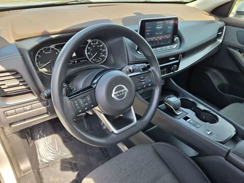 Used 2021 Nissan Rogue SV FWD image 10