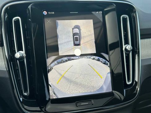 New 2026 Volvo XC40 B5 Ultra w/ Climate Package AWD/4WD image 26