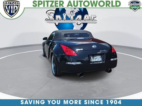Used 2006 Nissan 350Z Grand Touring RWD image 3