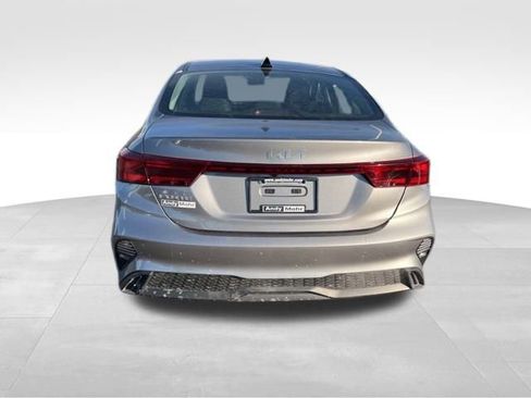 Certified 2024 Kia Forte LXS image 7