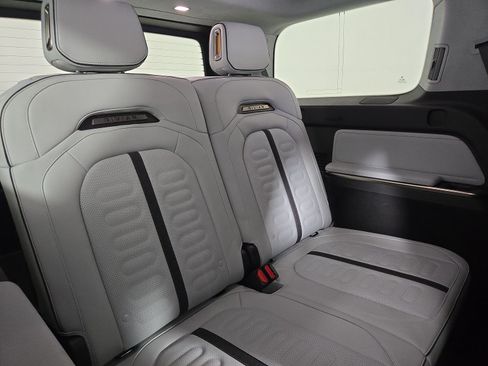 Used 2024 Rivian R1S Adventure AWD/4WD image 25