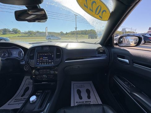 Used 2022 Chrysler 300 S RWD image 30