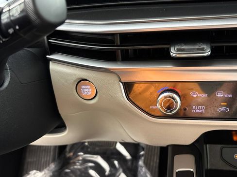New 2026 Kia Sorento S w/ S Panoramic Sunroof Package FWD image 30