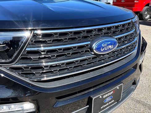 Used 2023 Ford Explorer XLT w/ Equipment Group 202A image 30
