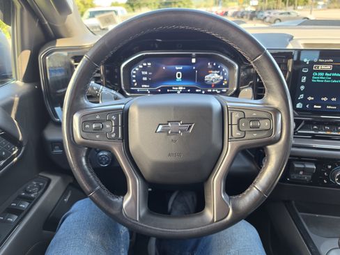 Used 2022 Chevrolet Silverado 1500 ZR2 w/ Technology Package AWD/4WD image 22
