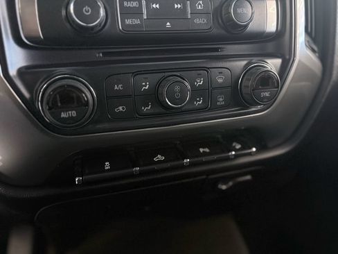 Used 2017 Chevrolet Silverado 1500 LT w/ Midnight Edition AWD/4WD image 27