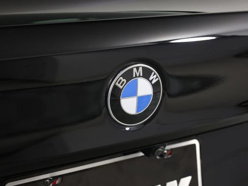Used 2023 BMW 540i w/ Premium Package RWD image 19