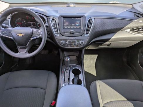 Used 2018 Chevrolet Malibu LS image 15