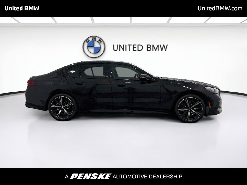 Certified 2024 BMW 530i w/ M Sport Package RWD image 4
