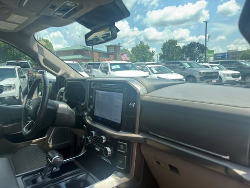 Used 2024 Ford F150 Platinum w/ Equipment Group 703A Plus AWD/4WD image 15