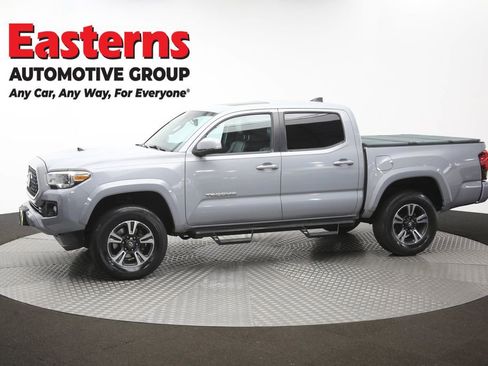 Used 2018 Toyota Tacoma TRD Sport AWD/4WD image 61