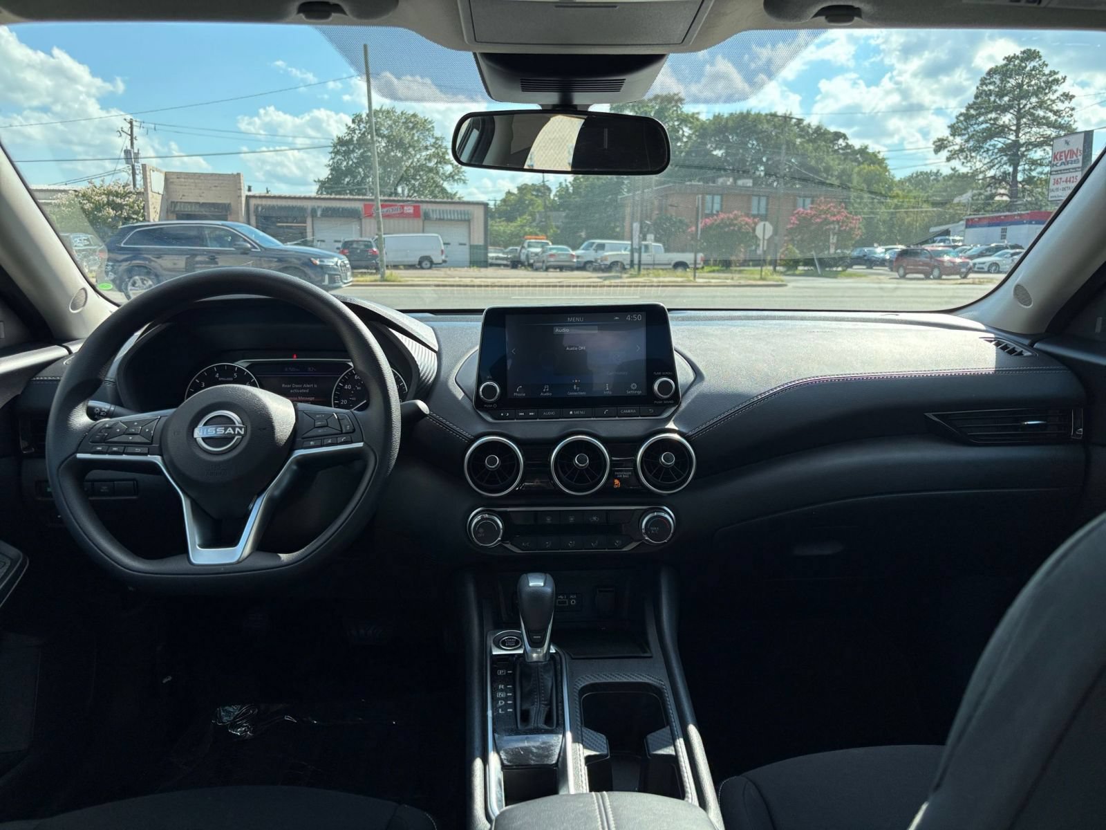 Used 2025 Nissan Sentra SV FWD image 30