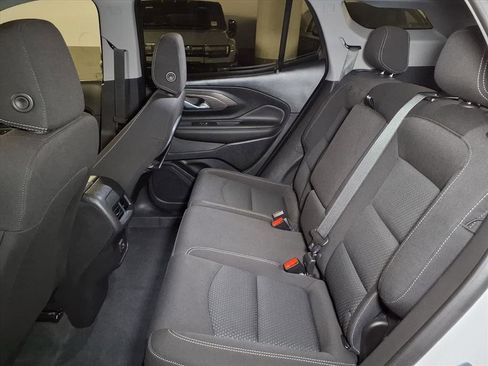 Used 2023 GMC Terrain SLE w/ Elevation Edition image 13