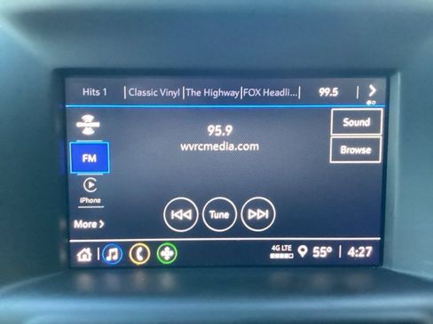 Used 2024 GMC Terrain SLE image 17