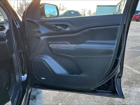 Used 2023 GMC Acadia Denali w/ Denali Ultimate Package image 21