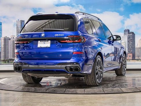 Certified 2025 BMW X7 M60i image 8