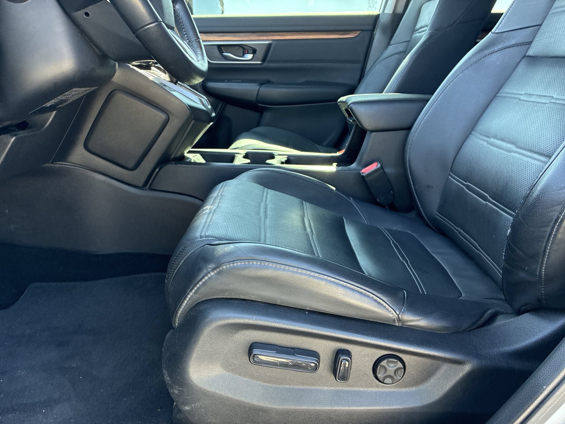 Certified 2019 Honda CR-V Touring image 18