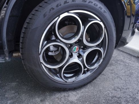 Used 2024 Alfa Romeo Tonale Ti image 20