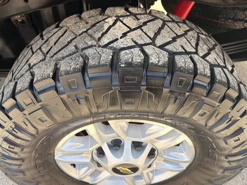 Used 2020 Chevrolet Silverado 2500 W/T w/ WT Convenience Package AWD/4WD image 19