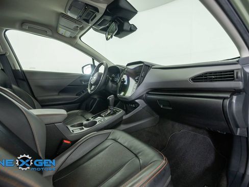 Used 2024 Subaru Crosstrek 2.5i Limited AWD/4WD image 39
