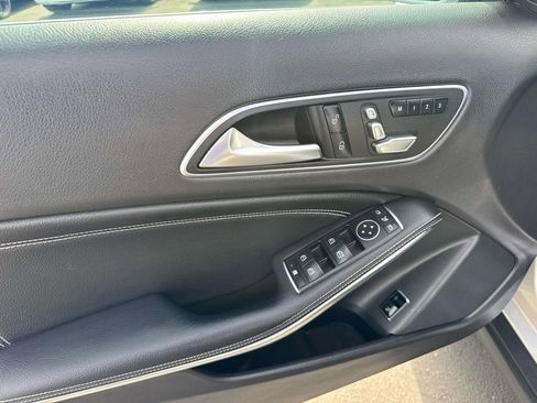 Used 2018 Mercedes-Benz GLA 250 image 20