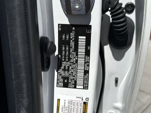 Used 2016 Toyota 4Runner SR5 AWD/4WD image 24