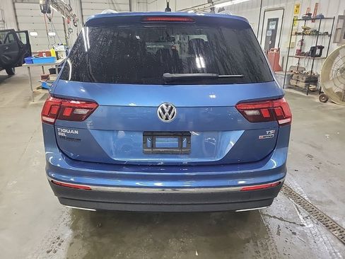 Used 2018 Volkswagen Tiguan SEL AWD/4WD image 6