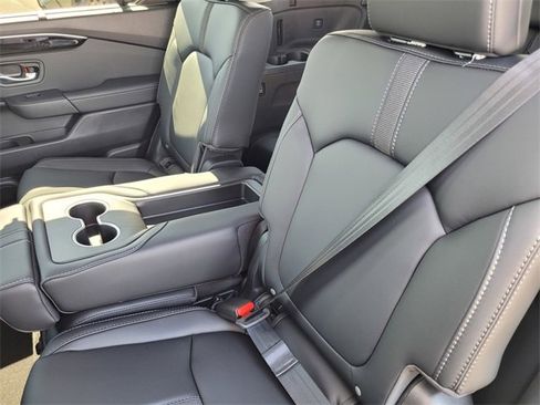 New 2025 Honda Pilot EX-L image 9