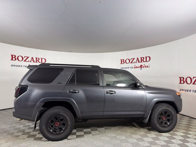 Used 2020 Toyota 4Runner SR5 Premium w/ Moonroof Package RWD image 16