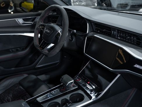 Used 2022 Audi RS 6 4.0T quattro Avant w/ Carbon Optic Package image 58