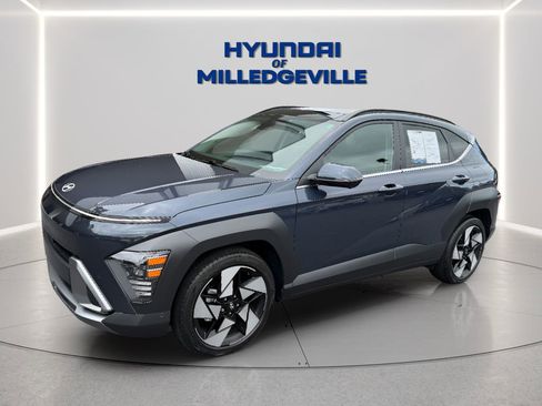 Used 2024 Hyundai Kona Limited FWD image 2