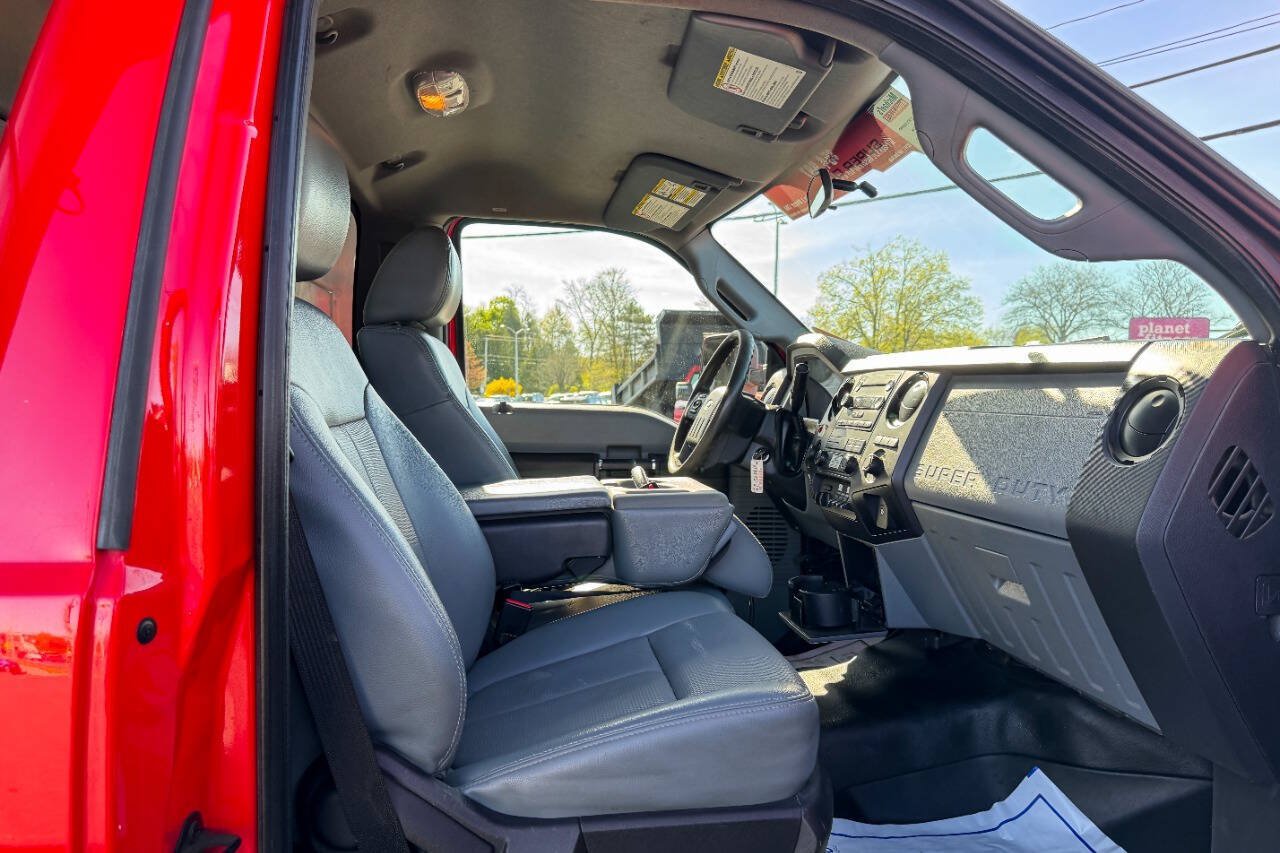 Used 2016 Ford F550 4x4 Regular Cab Super Duty w/ Power Equipment Group image 20