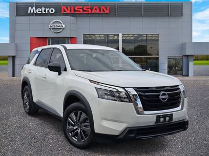 Certified 2025 Nissan Pathfinder S