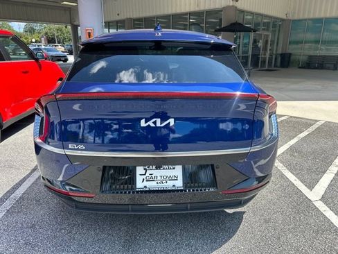 Used 2023 Kia EV6 Wind RWD image 4
