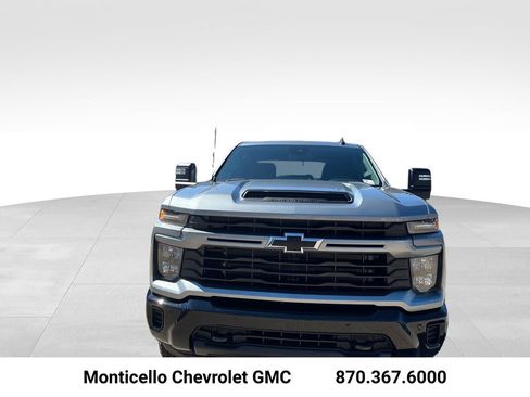 New 2026 Chevrolet Silverado 2500 Custom w/ Custom Value Package image 8