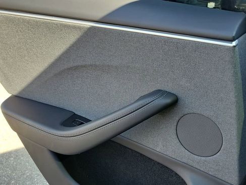 Used 2025 Tesla Model 3 Long Range RWD image 23