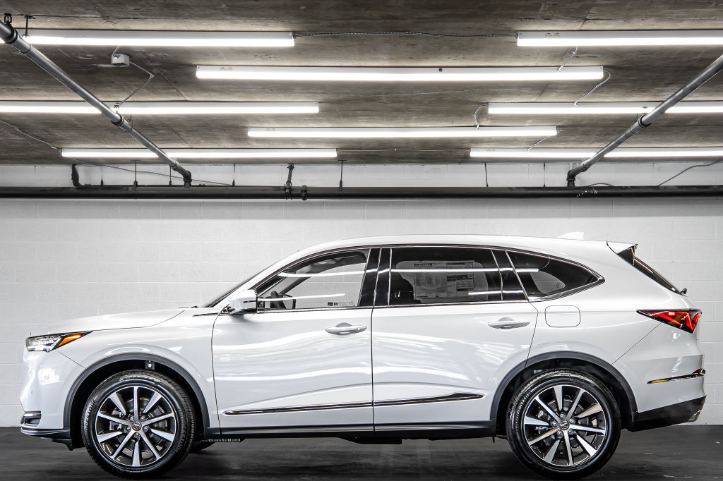 New 2026 Acura MDX w/ Technology Package FWD image 2