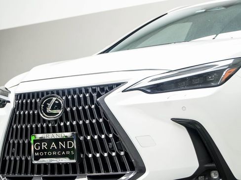 Used 2024 Lexus NX 300h AWD w/ Vision Package image 2