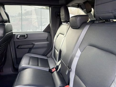 Used 2023 Ford Bronco Big Bend image 13