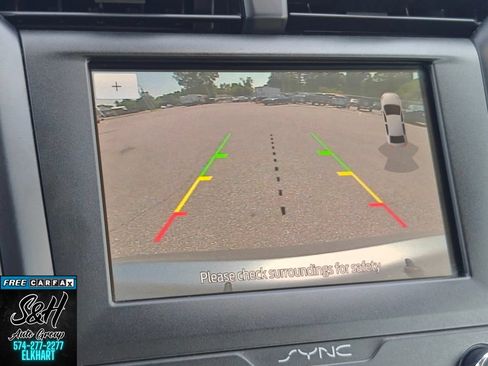Used 2020 Ford Fusion SE w/ Equipment Group 151A FWD image 10