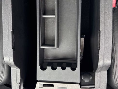 Used 2014 Ford F450 Platinum w/ FX4 Off Road Package image 32